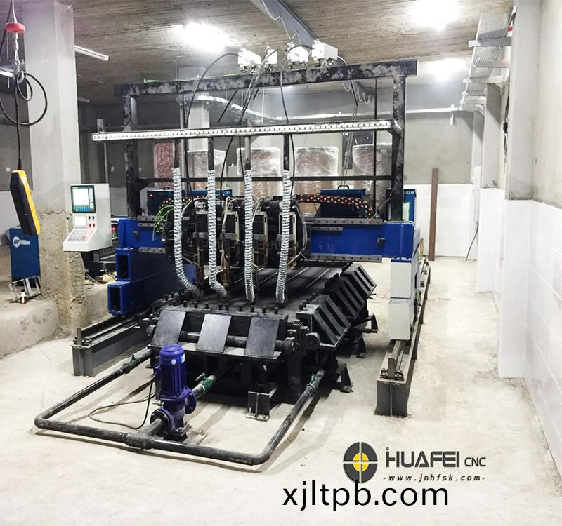 耐(nai)磨闆堆銲專(zhuan)機(ji)