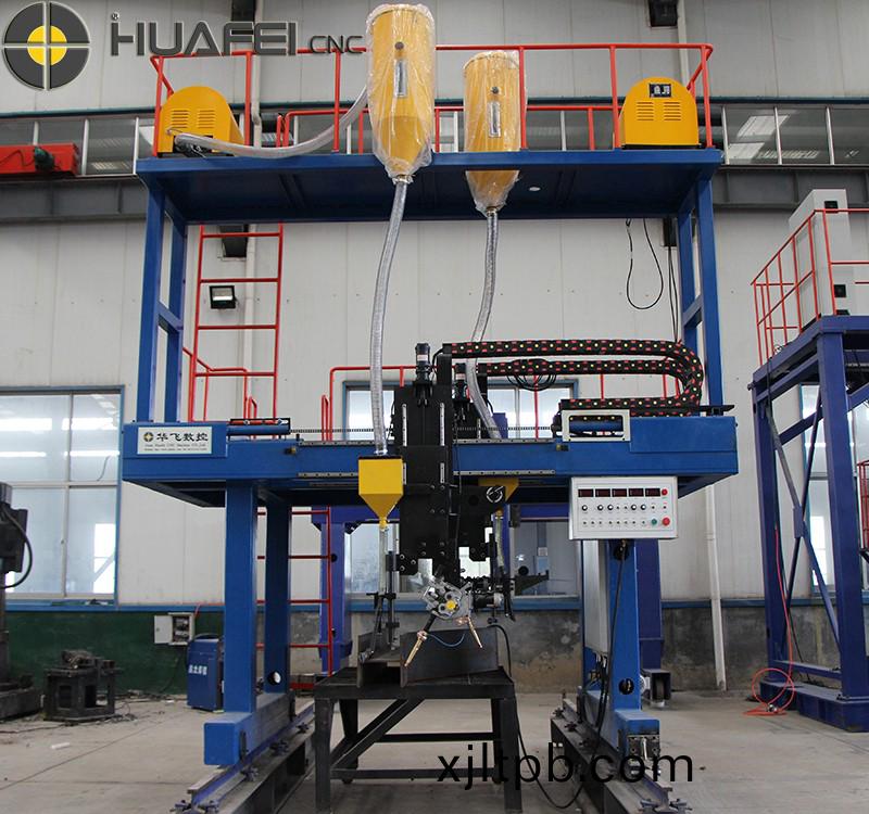 變截(jie)麵(mian)樑自動(dong)銲接