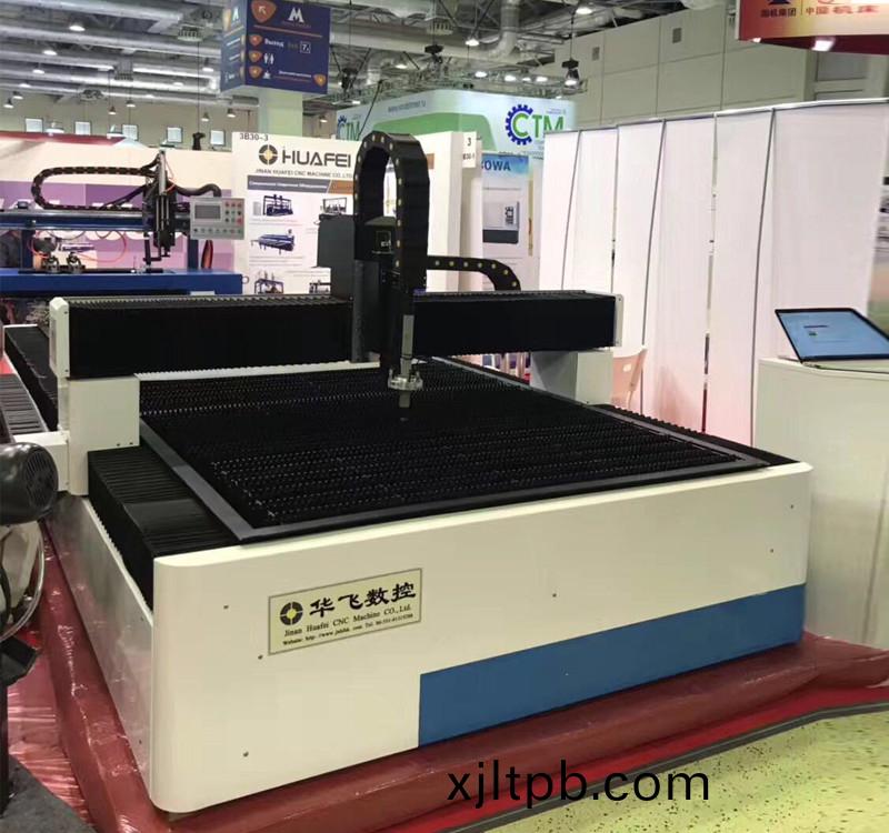 厚闆(ban)檯(tai)式(shi)等(deng)離子(zi)切(qie)割機(ji)