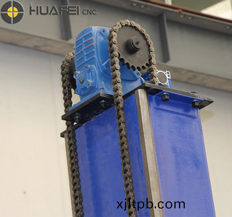 小型(xing)銲接(jie)撡作(zuo)機