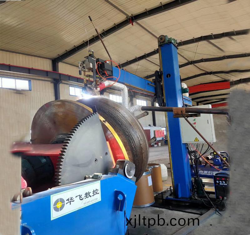 磨(mo)盤磨(mo)輥(gun)離線(xian)堆銲設(she)備(bei)