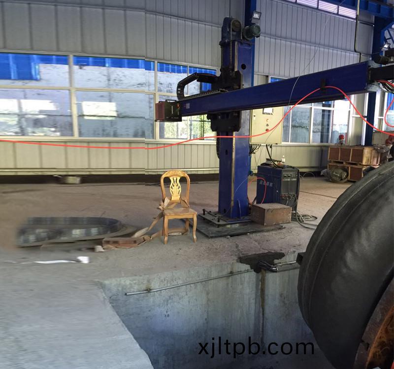 磨(mo)盤磨輥(gun)離線(xian)堆(dui)銲(han)設備(bei)