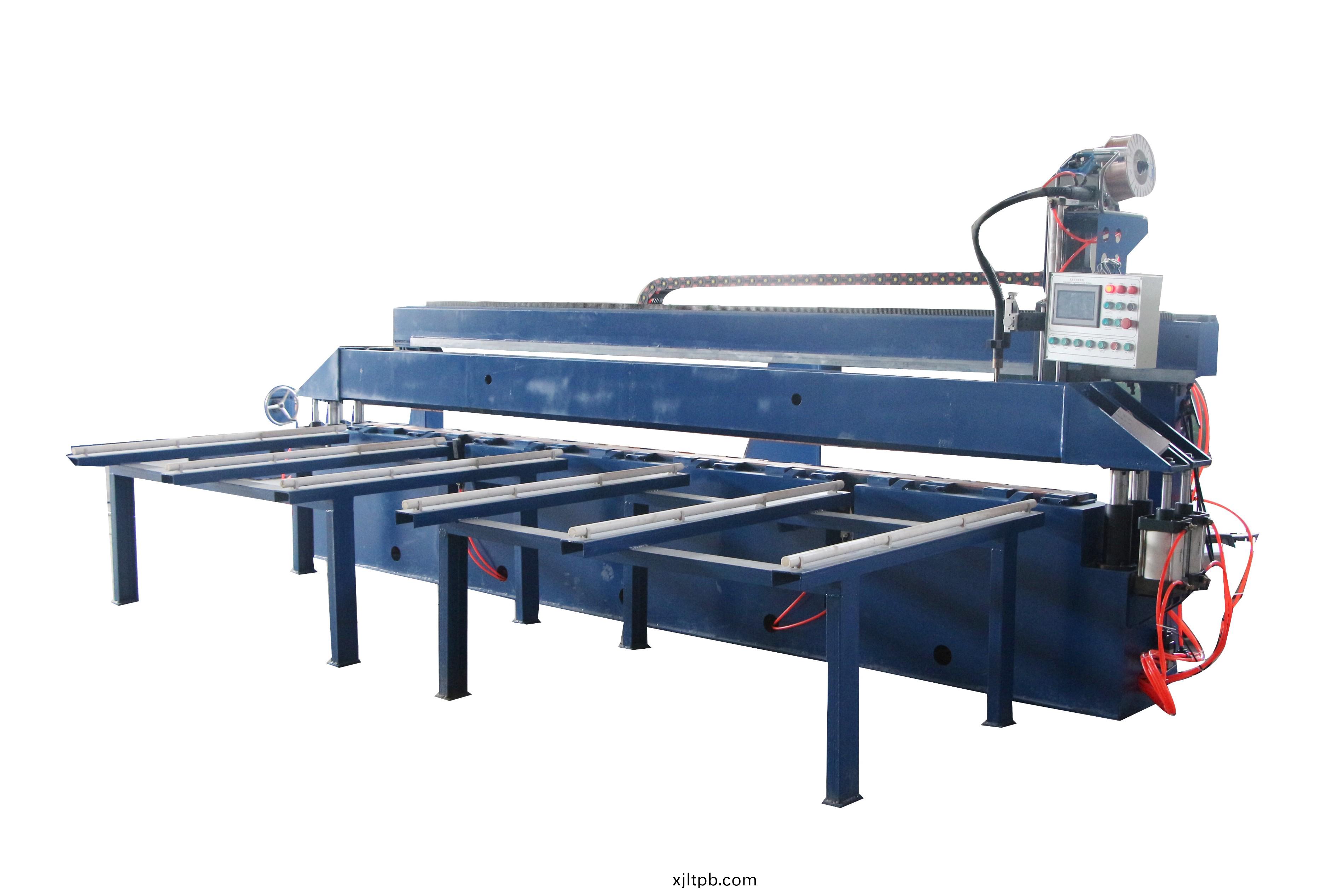 3米12米等型(xing)號拼闆(ban)銲接(jie)設(she)備