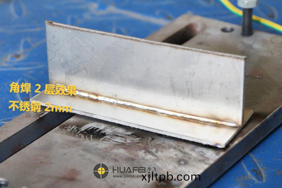 2000W手(shou)持激光銲(han)接(jie)機