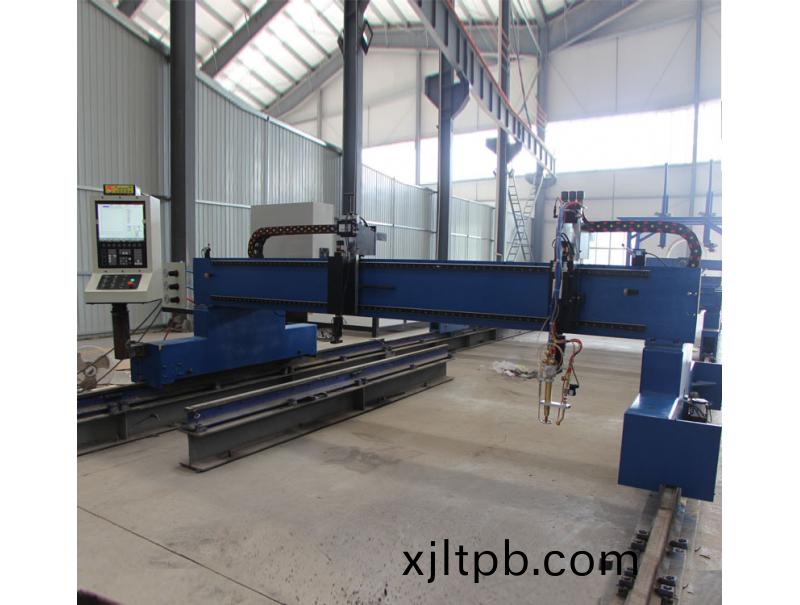 客戶驗收數(shu)控等離子切(qie)割機(ji)圓滿成功！